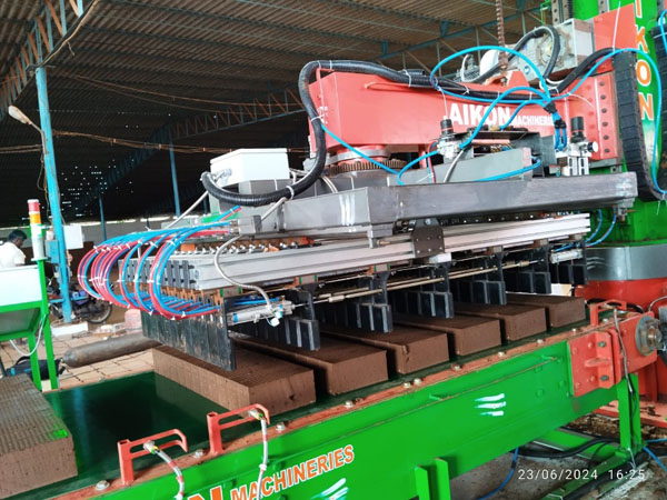 INVT solution for Brick Pick & Place Machine