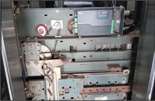 Retrofit do Motor e Acionador de Porta de Elevador INVT EC30 para Portas de Elevador Schindler na Índia